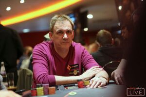 Tony Cascarino poker