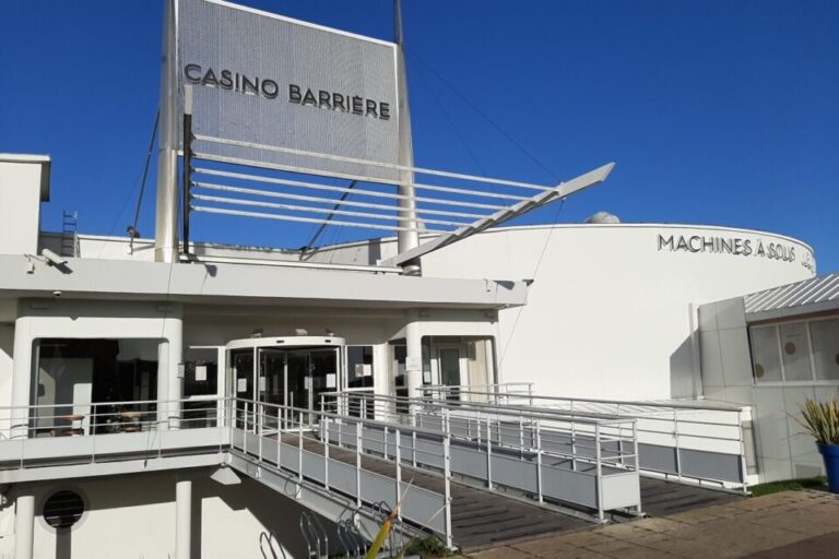 Casino de Ouistreham - un couple remporte près de 46 000 € aux machines à sous