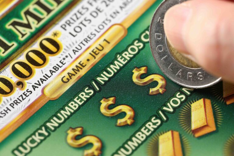 Il rate une chance à 10 000 $, mais décroche le million juste après