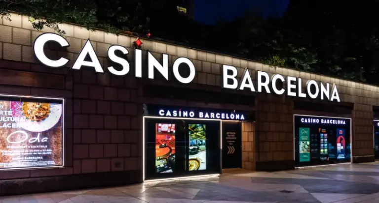 Upplyst entré till Casino Barcelona där EPT Barcelona 2026 spelas.