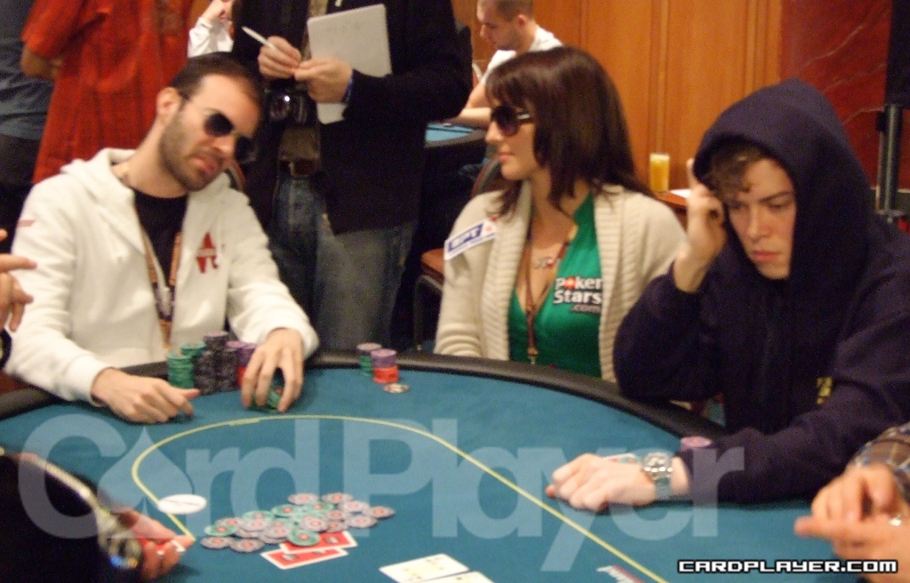 Kara Scott at the EPT Warsaw with Arnaud Mattern and Albert Iversen Kara Scott at the EPT Warsaw with Arnaud Mattern and Albert Iversen