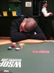 Griffin resting at the 2010 WSOP Griffin resting at the 2010 WSOP