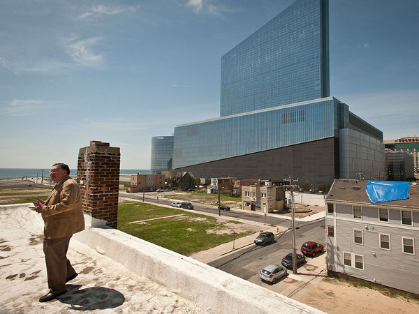 Birnbaum on the roof of his house, via Philly.com Birnbaum on the roof of his house, via Philly.com