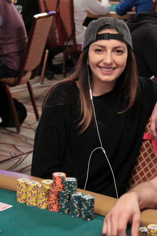 Kelly Minkin on day 4 Kelly Minkin on day 4