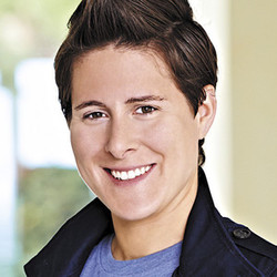 1747735601_vanessaselbst-profile_image-1673784c7a8063f3-300x300.jpeg