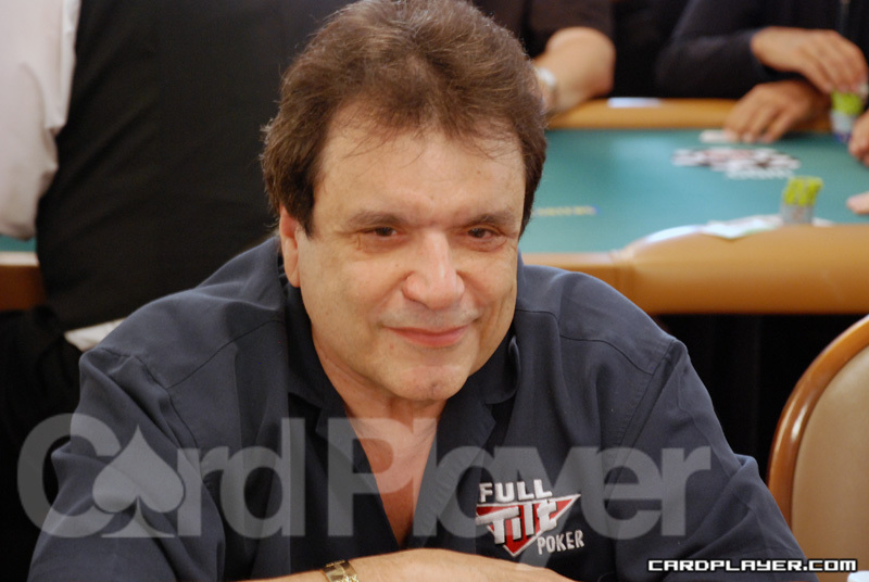 1747747297_original_JohnCernuto_WSOP_EV9_Day1.jpg