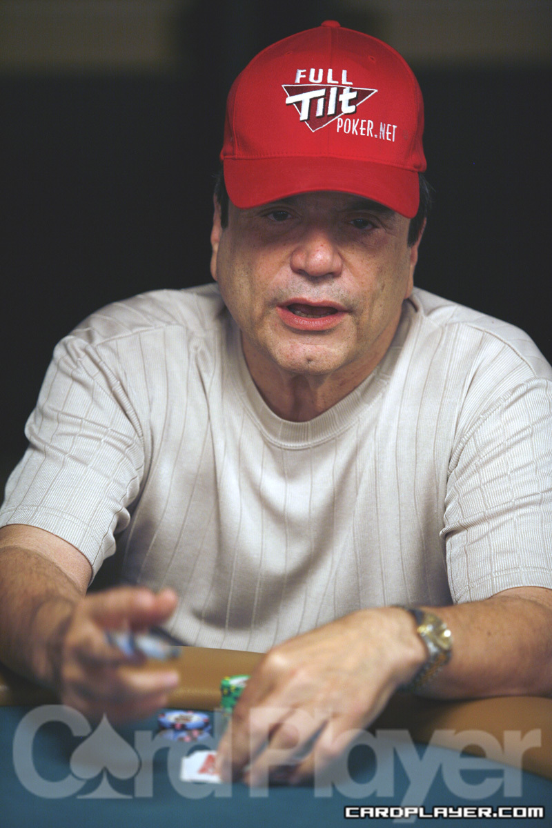 1747747303_original_JohnCernuto_WSOP_EV44_Day1.jpg