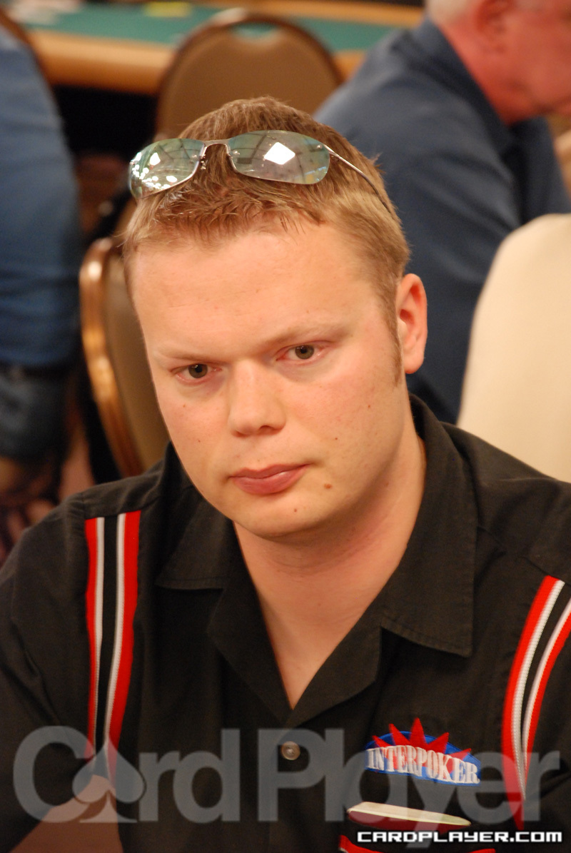 1747747376_original_JuhaHelppi_WSOP_EV38_Day1.jpg