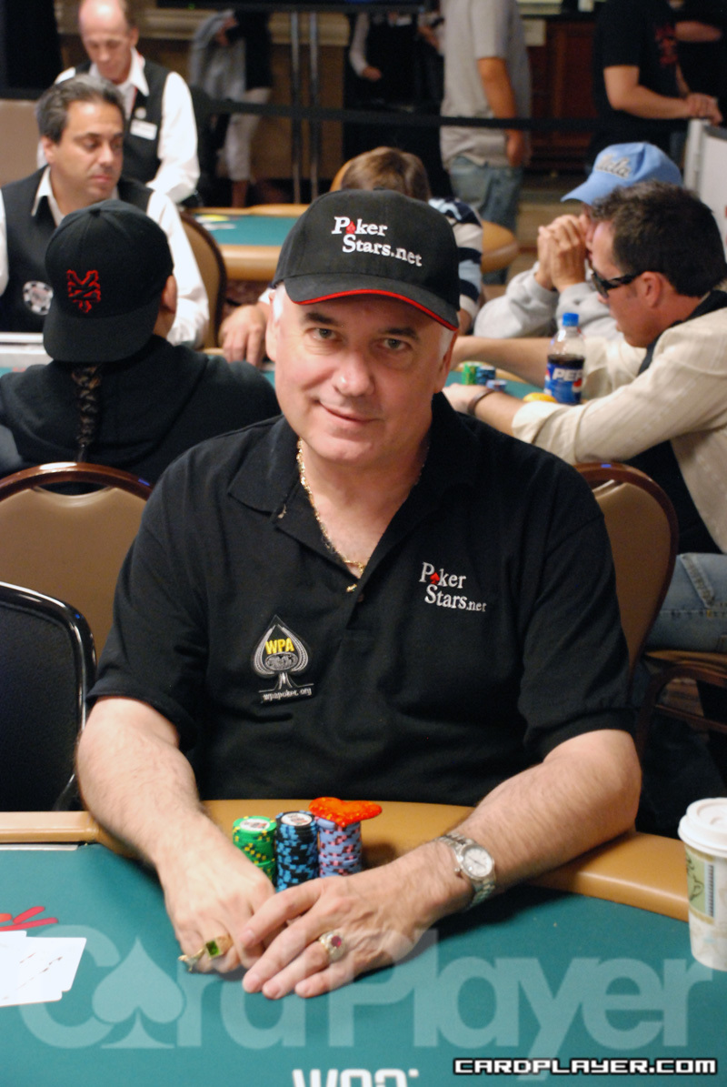1747747538_original_TomMcEvoy_WSOP_EV15_Day1.jpg