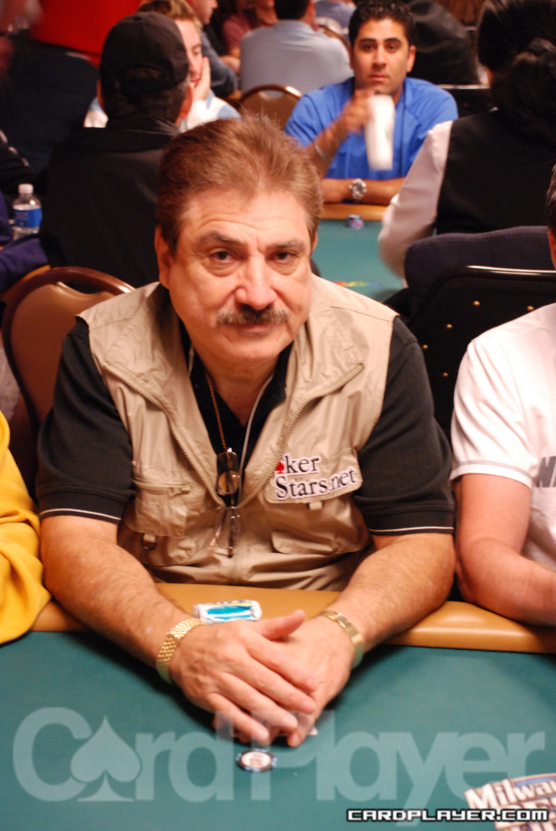 1747747666_original_HumbertoBrenes_WSOP_EV38_Day1.jpg