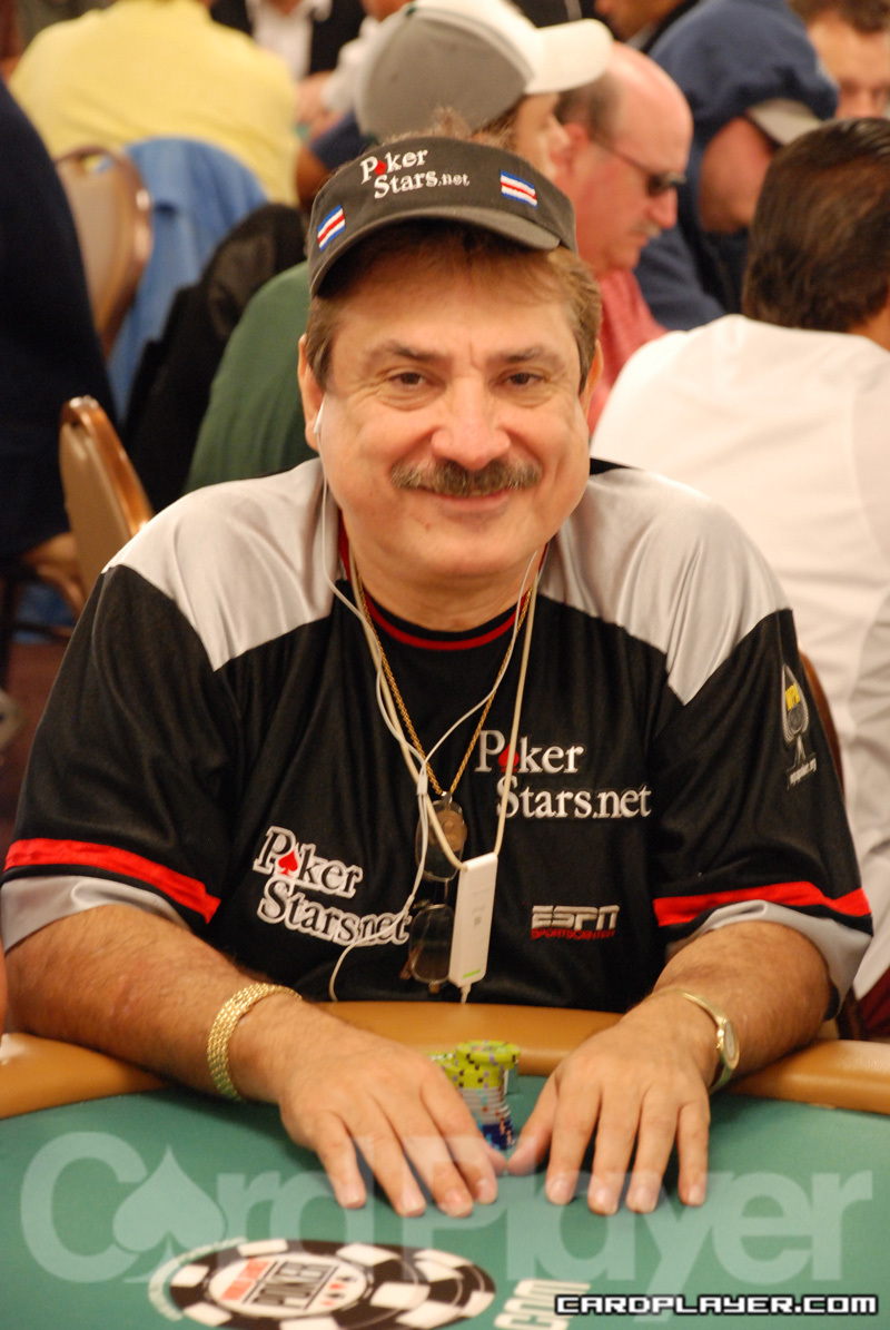 1747747687_original_HumbertoBrenes_WSOP_EV42_Day1.jpg