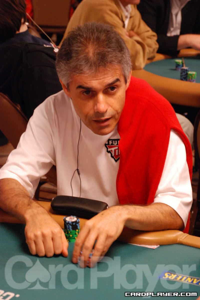 1747747737_original_BenRoberts_WSOP_EV38_Day1.jpg
