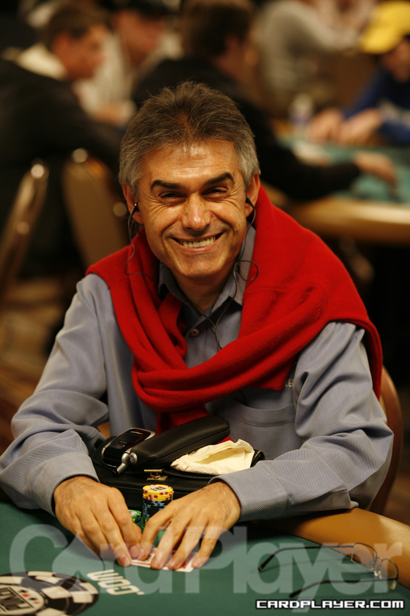 1747747738_original_BenRoberts_WSOP_EV45_Day1.jpg