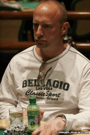Lee Markholt