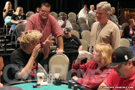 Phil Laak Entertains the Crowd