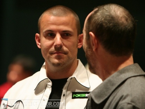 Joe Sebok talks with Barry Greenstien on Day 1 of the WPT Foxwoods Poker Classic