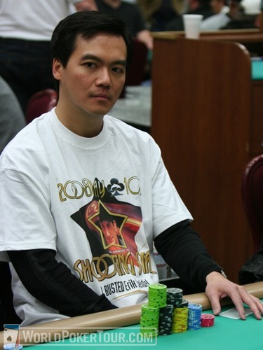 Shooting Star John Juanda wears the t-shirt he earned by busting friend (and fellow Shooting Star) Erik Seidel on Day 1a of the WPT Bay 101 Shooting Star Tournament
