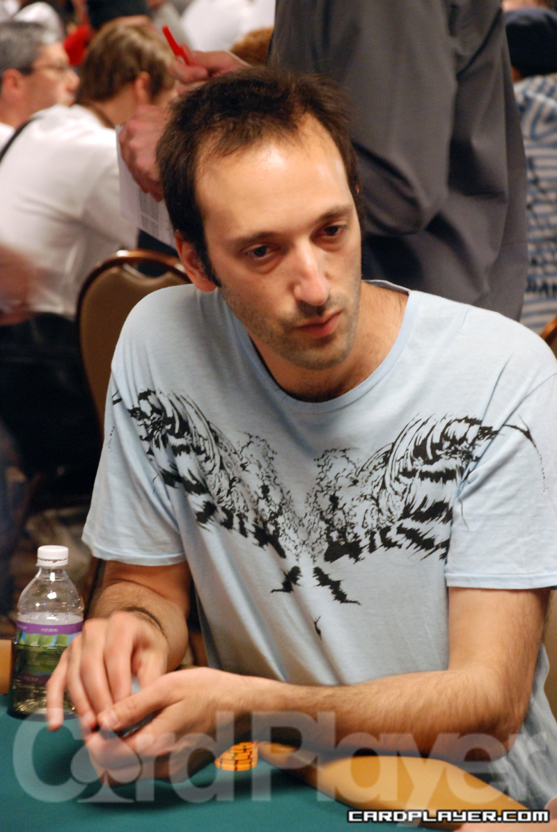1747749349_original_BillGazes_WSOP_EV7_Day1.jpg