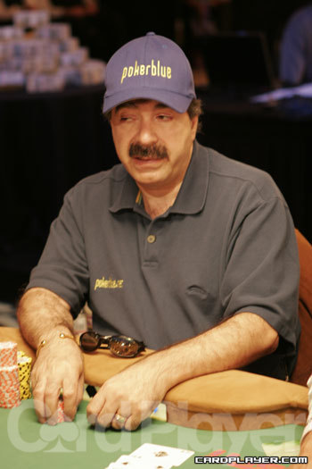1747749807_original_donzewinfinaltable629.jpg
