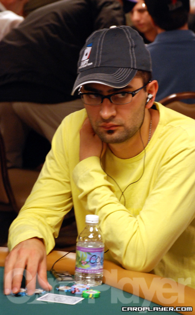 Antonio Esfandiari