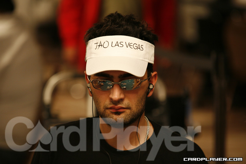 Antonio Esfandiari