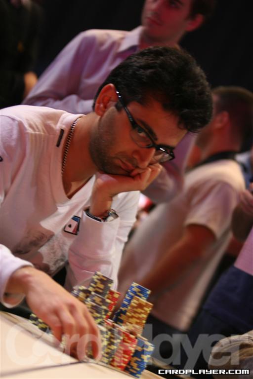 Antonio Esfandiari
