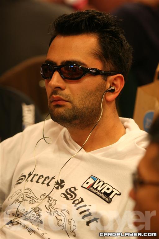 Antonio Esfandiari