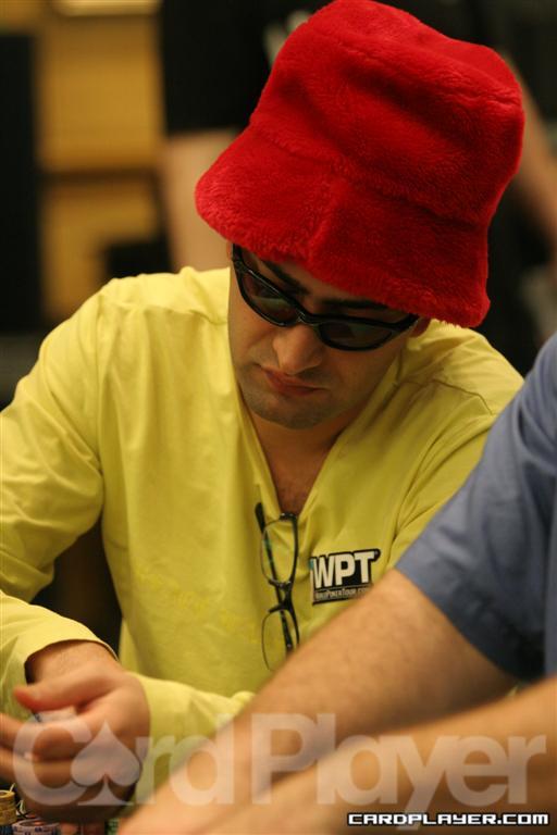 Antonio Esfandiari