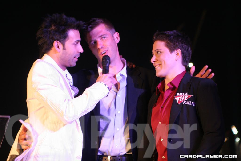 1747749928_original_AliNejadLayneFlackandVanessaSelbst_Large_.JPG