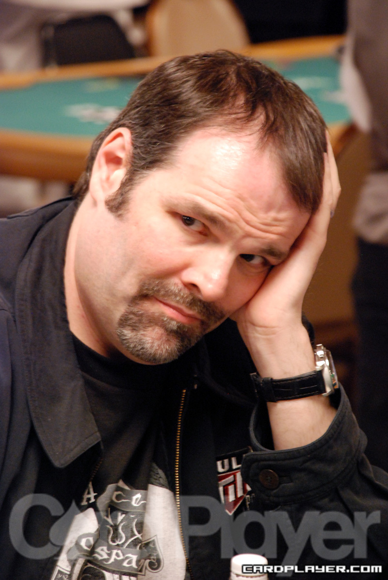 1747749962_original_HowardLederer_WSOP_EV13_Day1.jpg