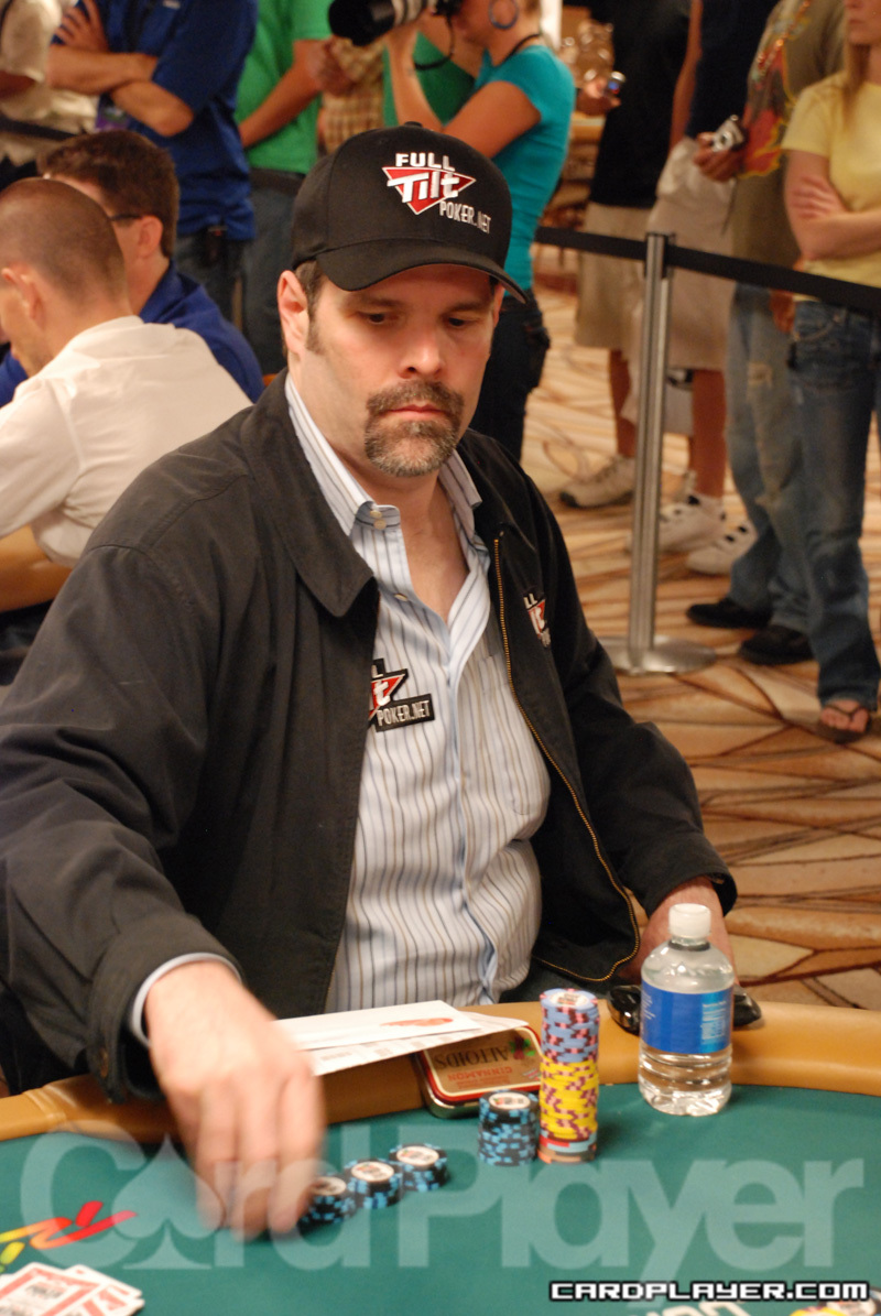1747749963_original_HowardLederer_WSOP_EV39_Day1.jpg