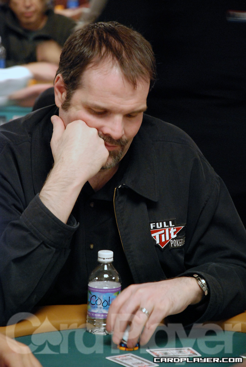 1747749965_original_HowardLederer_WSOP_EV11_Day2.jpg