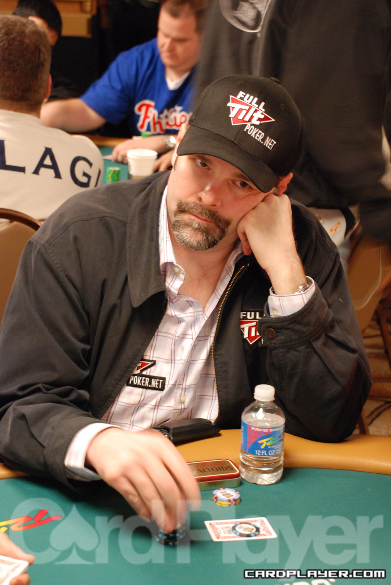 1747749978_original_HowardLederer_WSOP_EV43_Day1.jpg