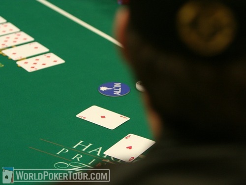 Phil Hellmuth's pocket aces hold up to bust David Singer early on Day 5 of the WPT L.A. Poker Classic