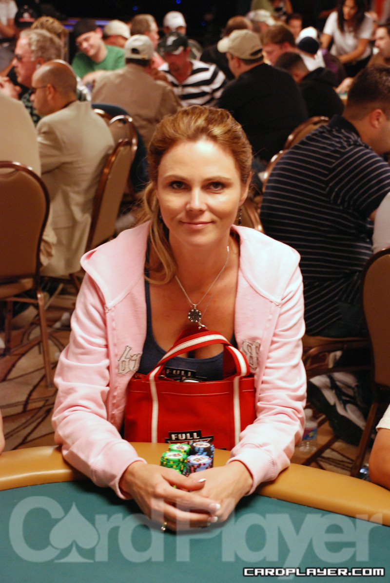1747750537_original_ClonieGowen_WSOP_EV35_Day1.jpg