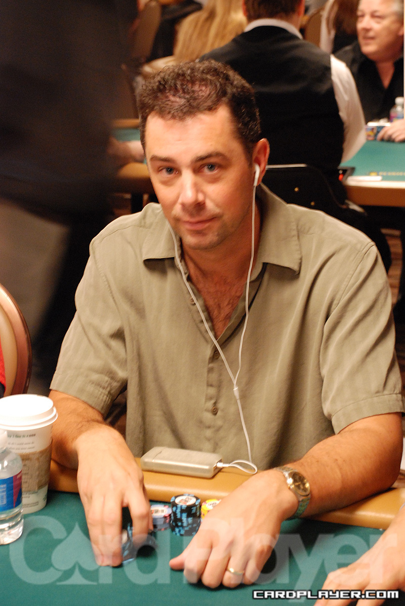 1747750575_original_MarkGregorich_WSOP_EV39_Day1.jpg