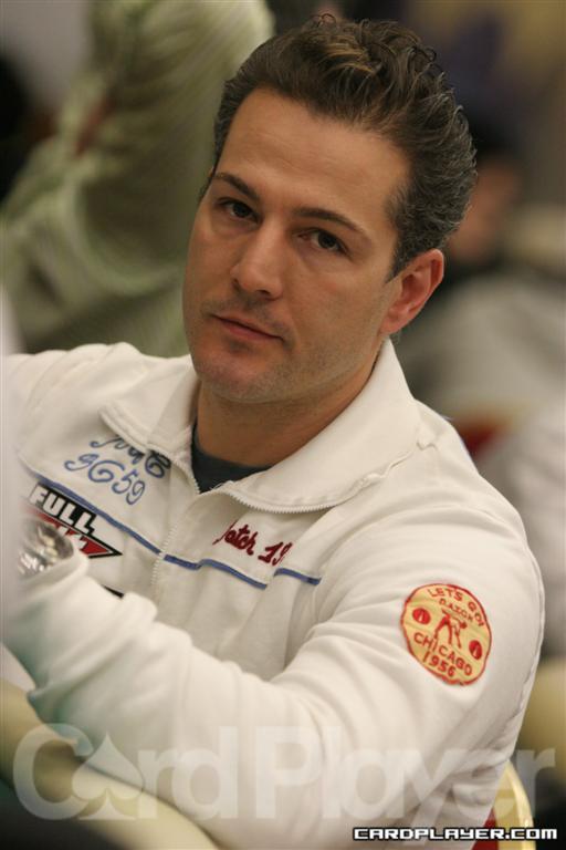 1747750986_original_MarcoTraniello_Large_-2.JPG
