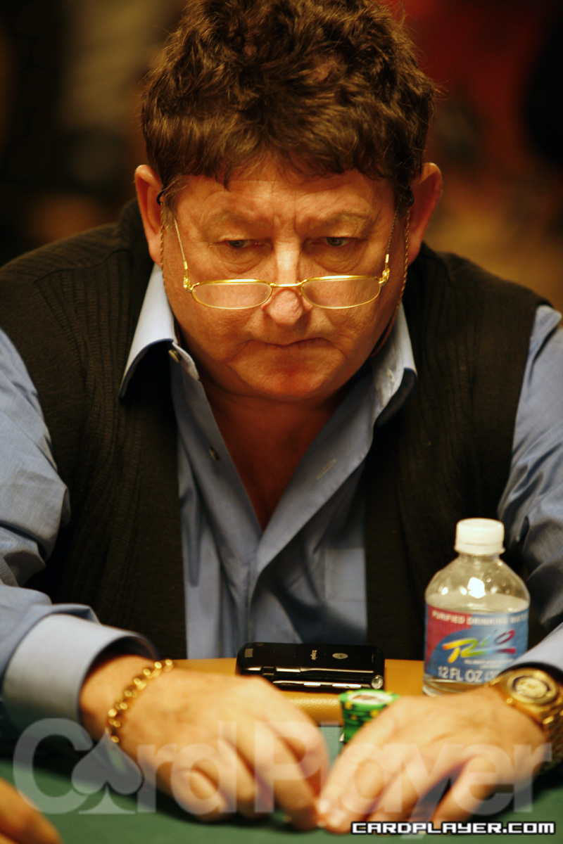 1747751101_original_AlanSmurfit_WSOP_EV44_Day1.jpg