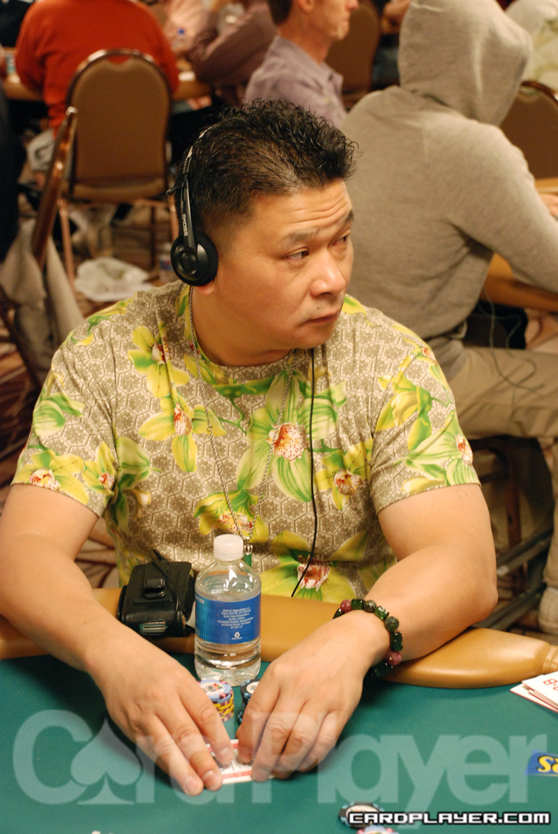 1747751197_original_JohnnyChan_WSOP_EV39_Day1.jpg