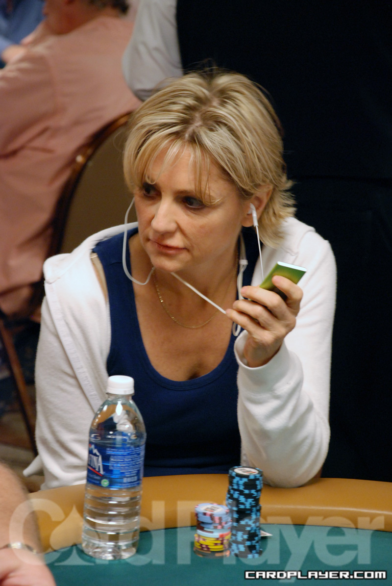 1747751243_original_JenniferHarman_WSOP_EV39_Day1.jpg