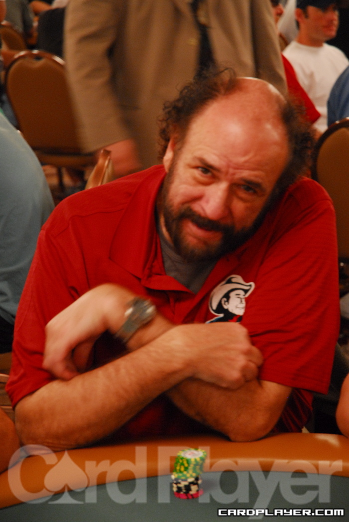 1747751286_original_Caro_Mike.jpg