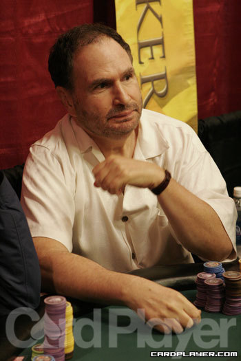 1747751301_original_GabeKaplanLOPD2.jpg