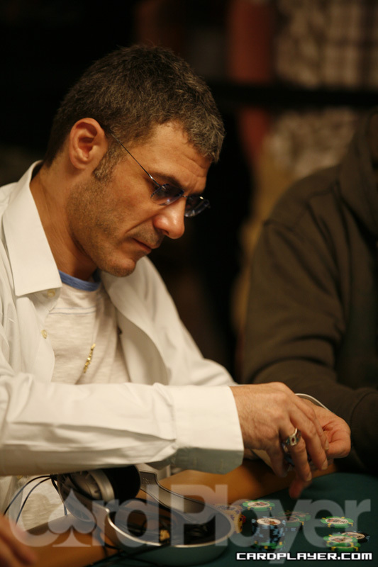 1747751404_original_BrunoFitoussi_WSOP_EV50_Day1.jpg