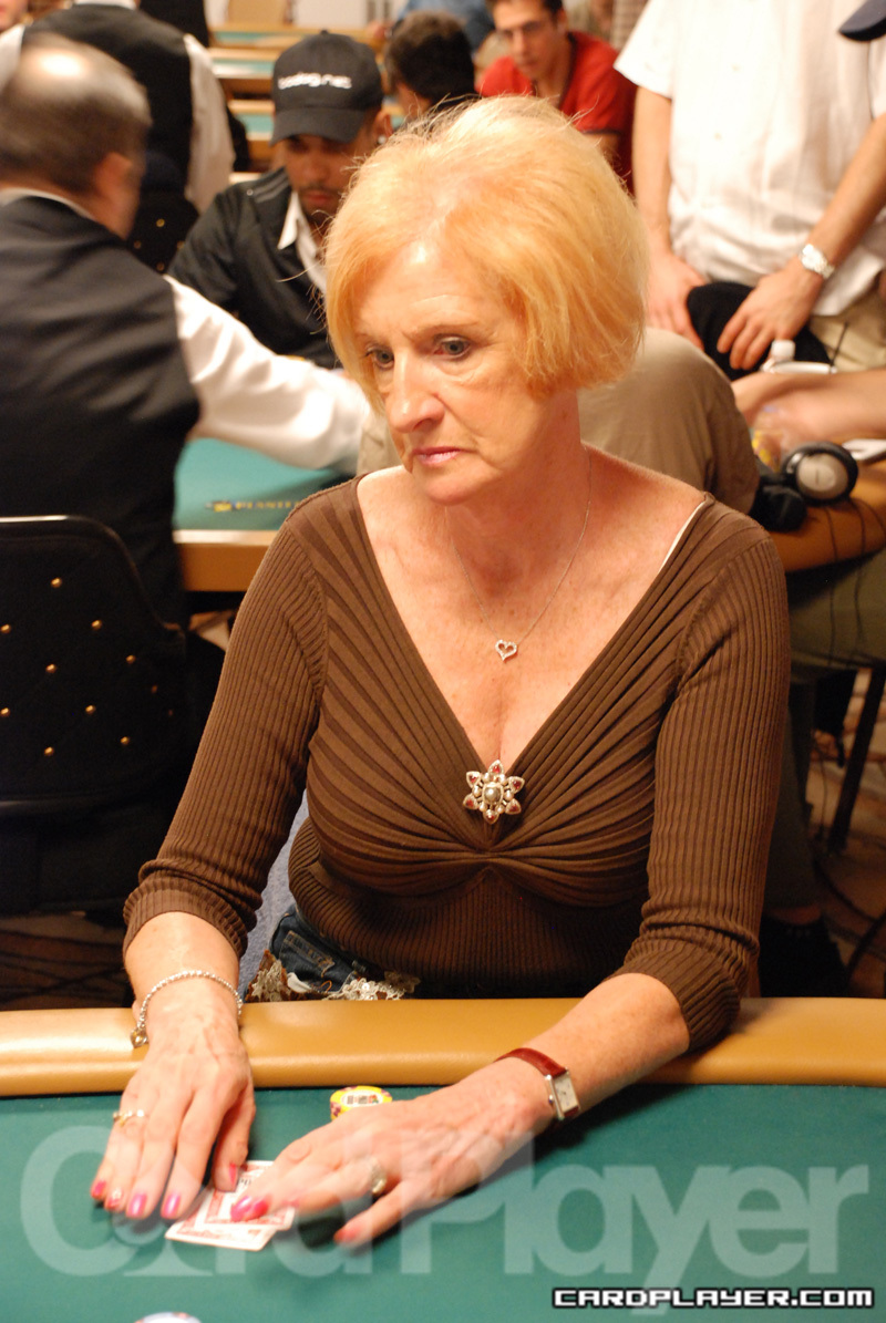 1747751412_original_MaureenFeduniak_WSOP_EV39_Day2.jpg