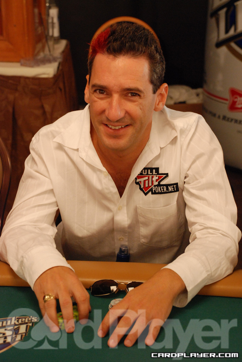 1747751726_original_PerryFriedman_WSOP_EV42_Day1.jpg