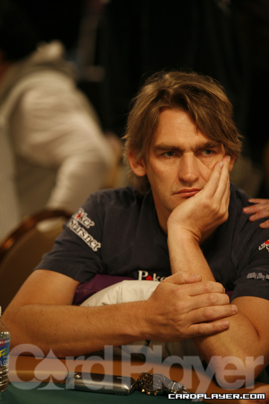1747751926_original_JohnDuthie_WSOP_EV50_Day1.jpg