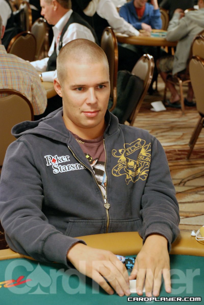 1747752318_original_NoahBoken_WSOP_EV31_Day1.jpg