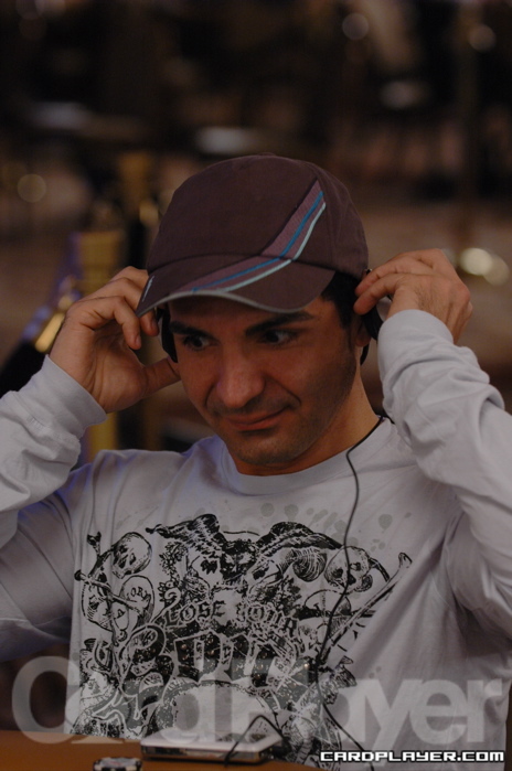 1747752436_original_Dehkcharghani_Ray.JPG