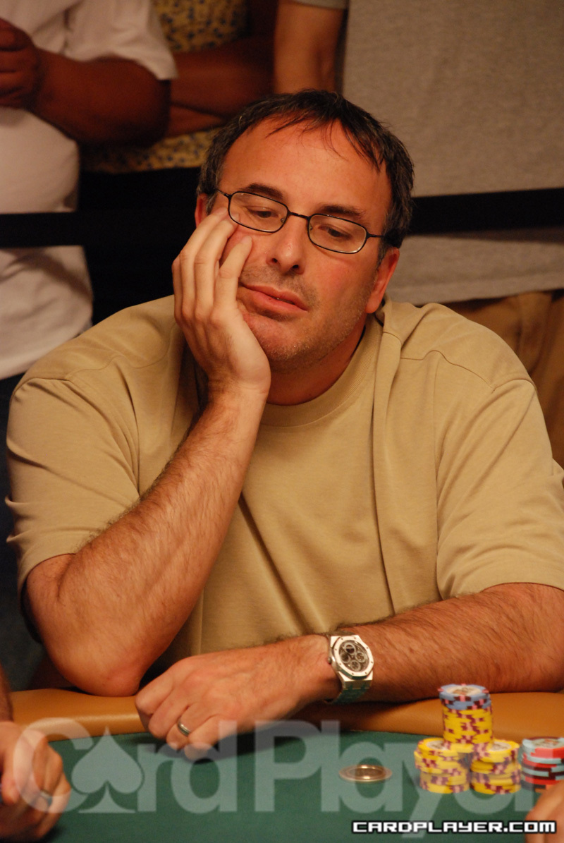 1747752454_original_DanielShak_WSOP_EV39_Day2.jpg