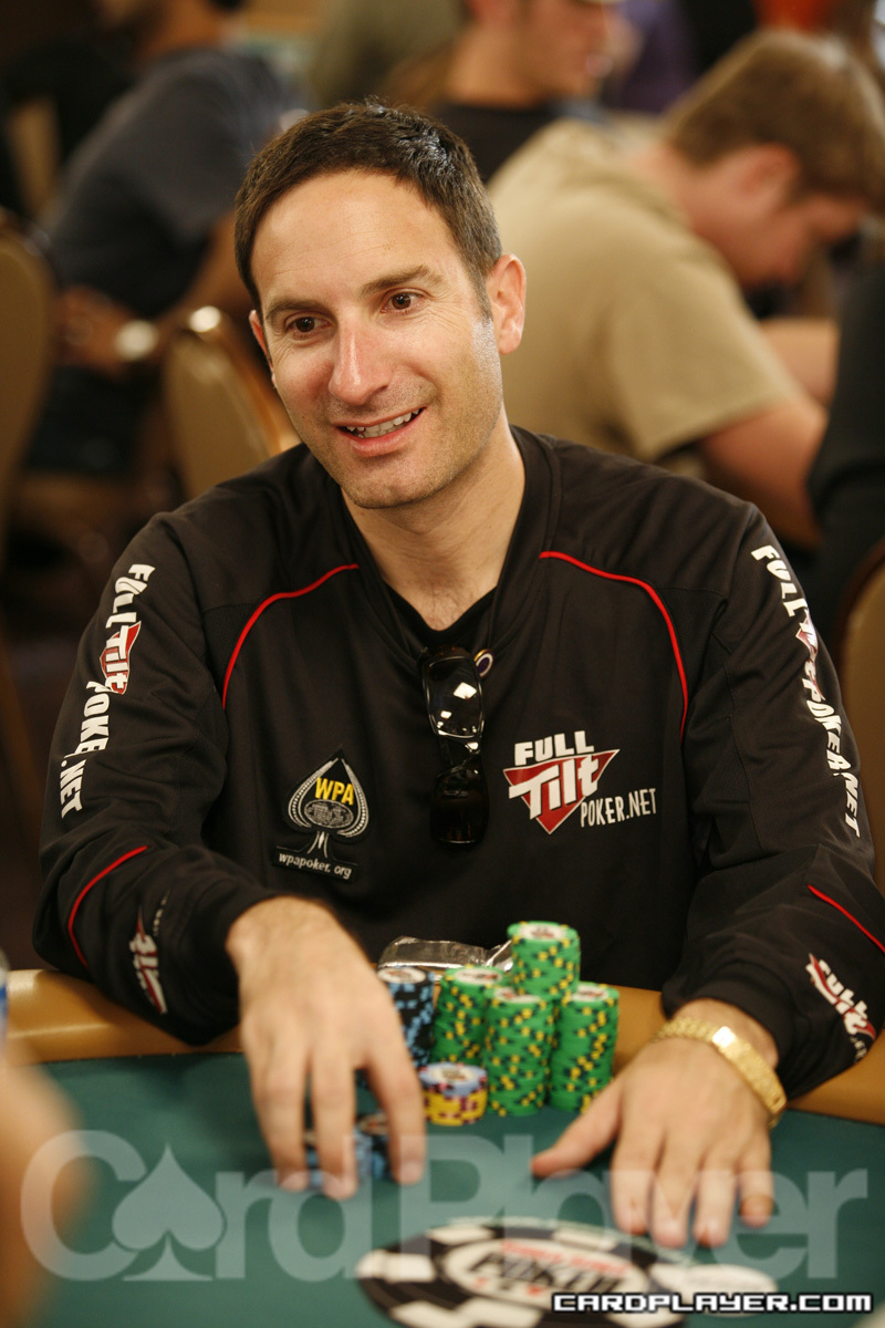 1747752827_original_RafeFurst_WSOP_EV47_Day1.jpg